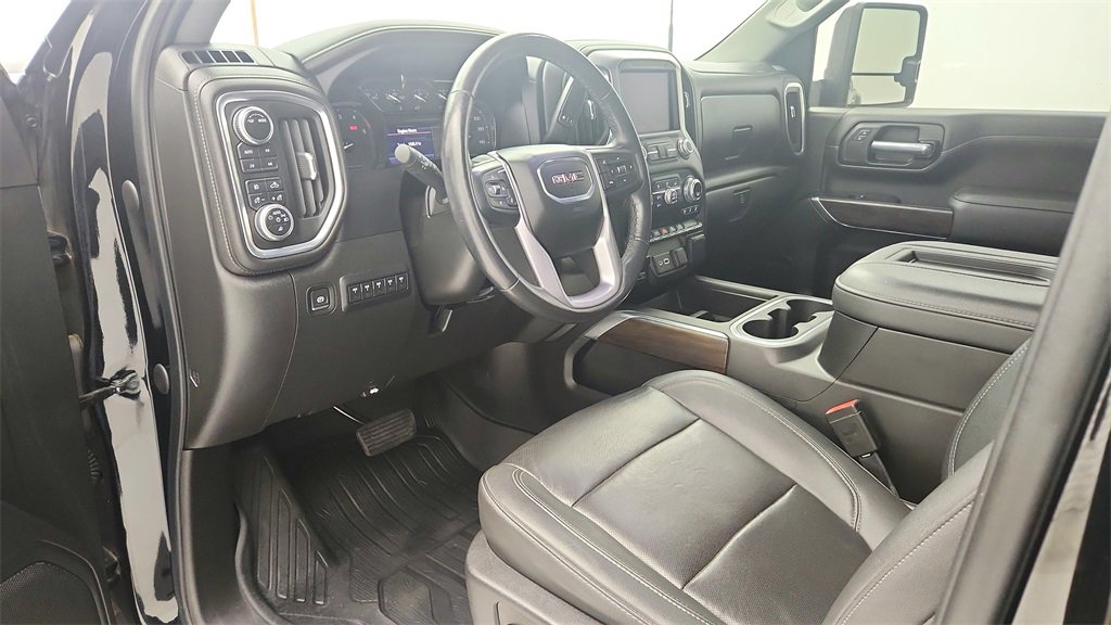 Used 2021 GMC Sierra 3500 SLT w/ SLT Convenience Package image 8