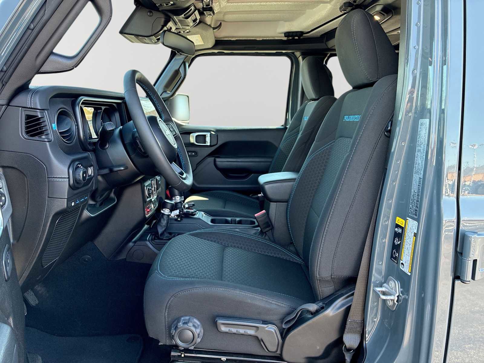 Used 2025 Jeep Wrangler Unlimited Rubicon 4xe w/ Safety Group image 18