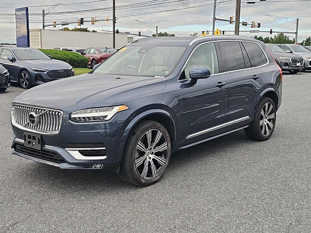 Used 2024 Volvo XC90 B6 Plus w/ Protection Package Premier AWD/4WD image 16