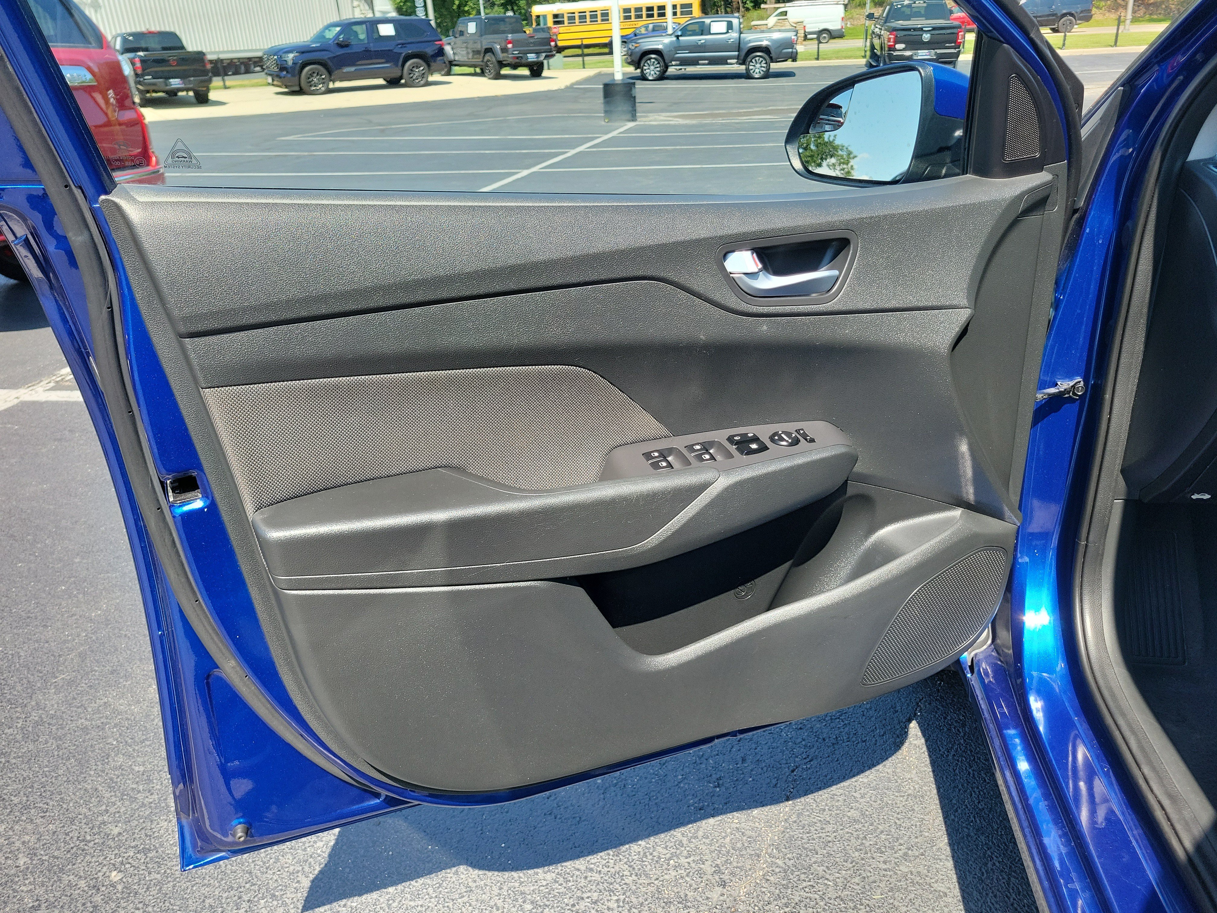 Used 2018 Hyundai Accent Limited FWD image 16