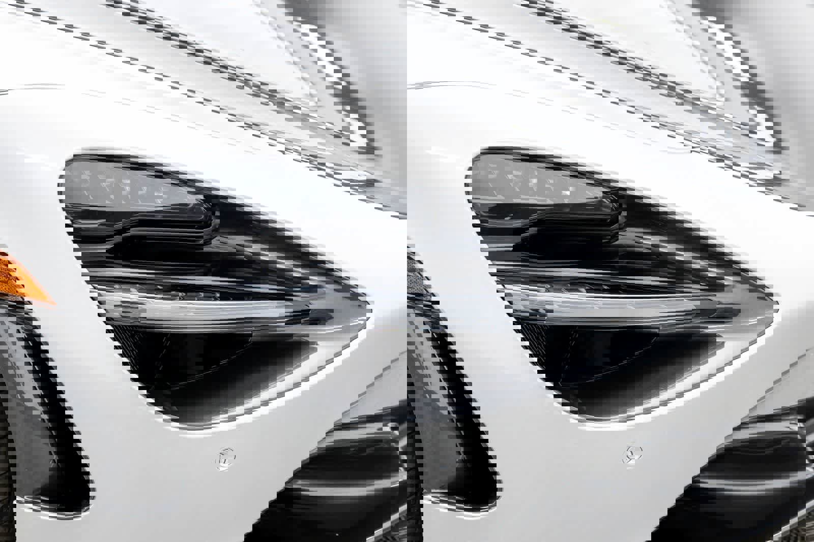 Used 2022 McLaren 720S Spider image 40