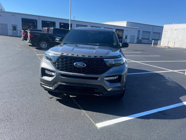 Used 2023 Ford Explorer ST-Line w/ Class IV Trailer Tow Package AWD/4WD image 5