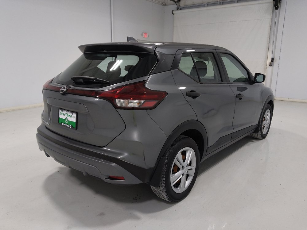 Used 2022 Nissan Kicks S w/ Interior Electronics Package FWD image 9