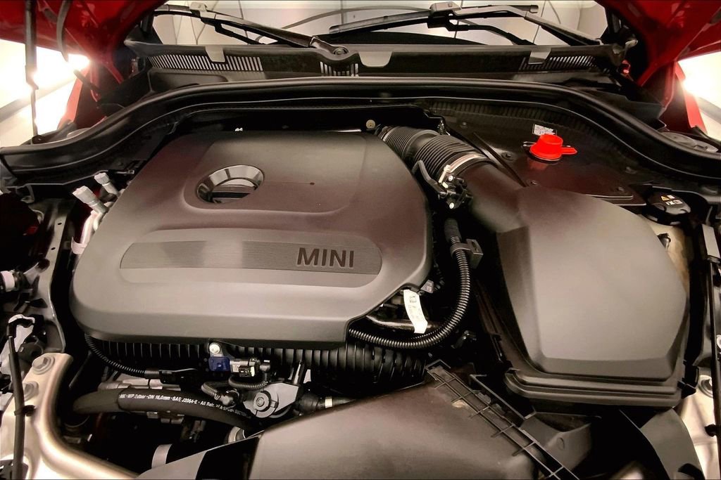 Certified 2025 MINI Cooper S image 9