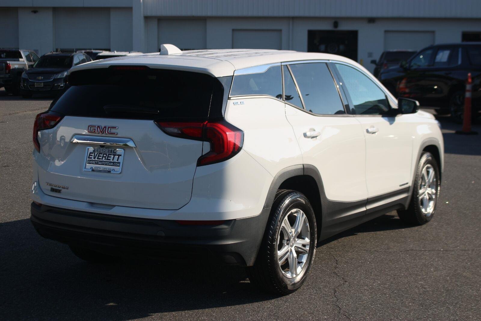 Used 2020 GMC Terrain SLE FWD image 6