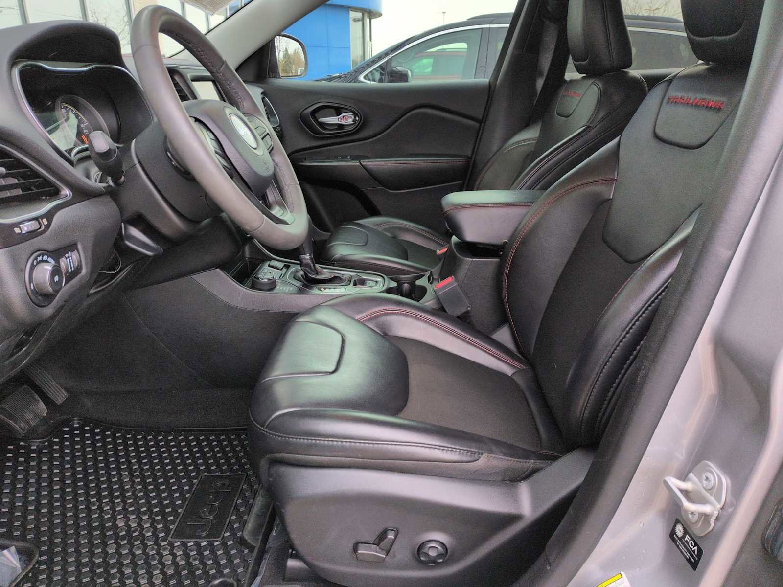 Used 2021 Jeep Cherokee Trailhawk w/ Trailer Tow Group image 16