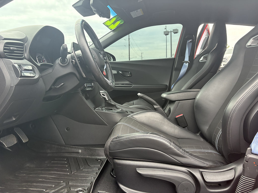 Used 2022 Hyundai Veloster N FWD image 14