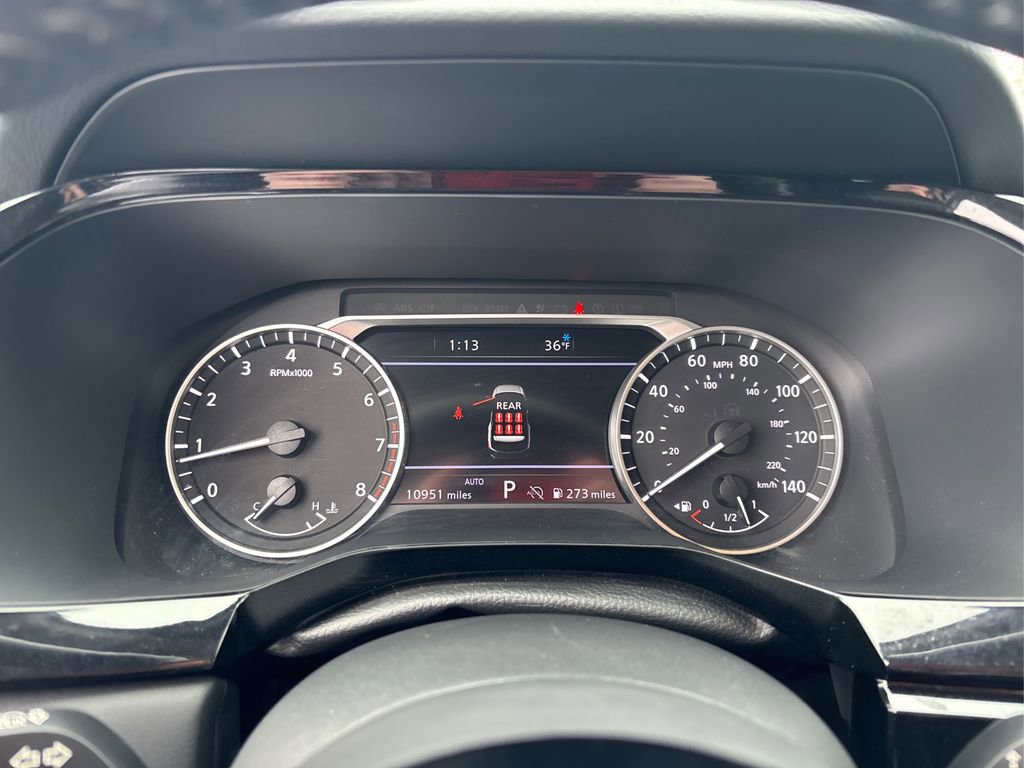 Used 2024 Nissan Pathfinder SL image 22