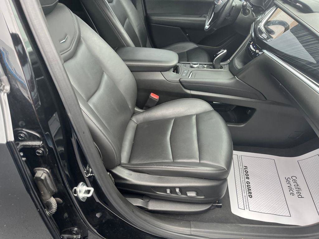 Used 2024 Cadillac XT6 Premium Luxury AWD/4WD image 29