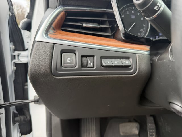 Used 2024 Cadillac XT5 Premium Luxury w/ Technology Package image 13