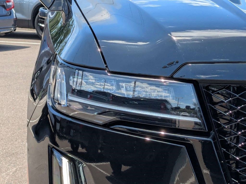 Used 2024 Cadillac Escalade Sport Platinum RWD image 9