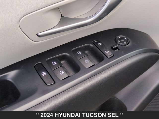 Used 2024 Hyundai Tucson SEL w/ Convenience Package AWD/4WD image 12