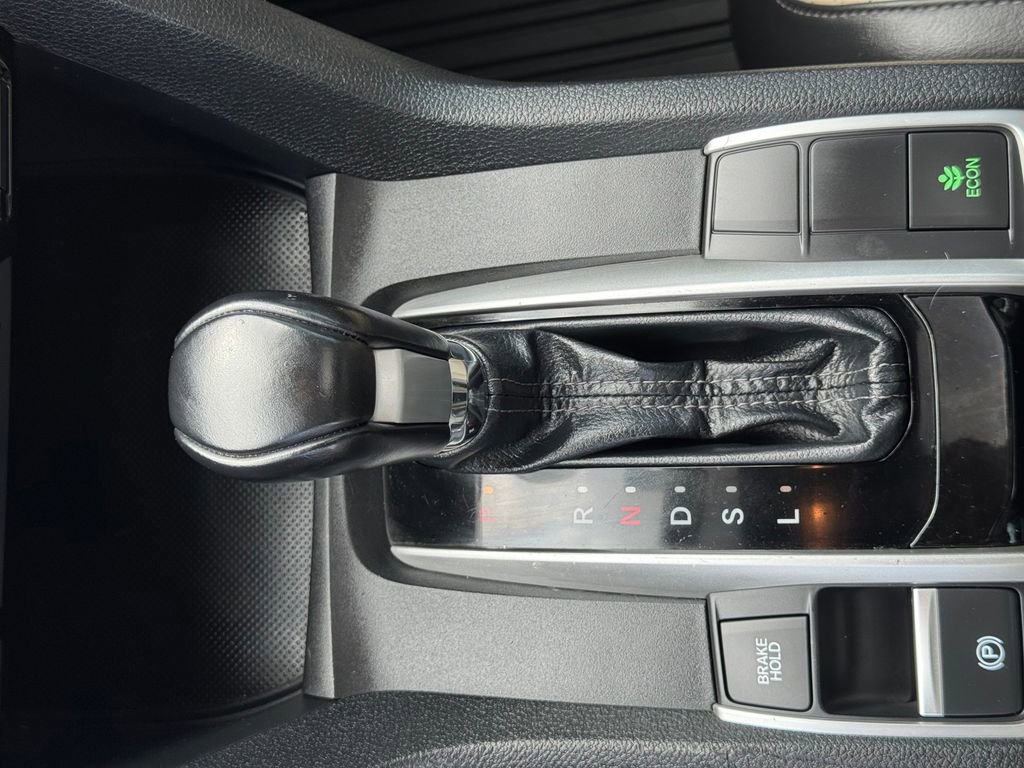 Used 2018 Honda Civic EX-L image 26