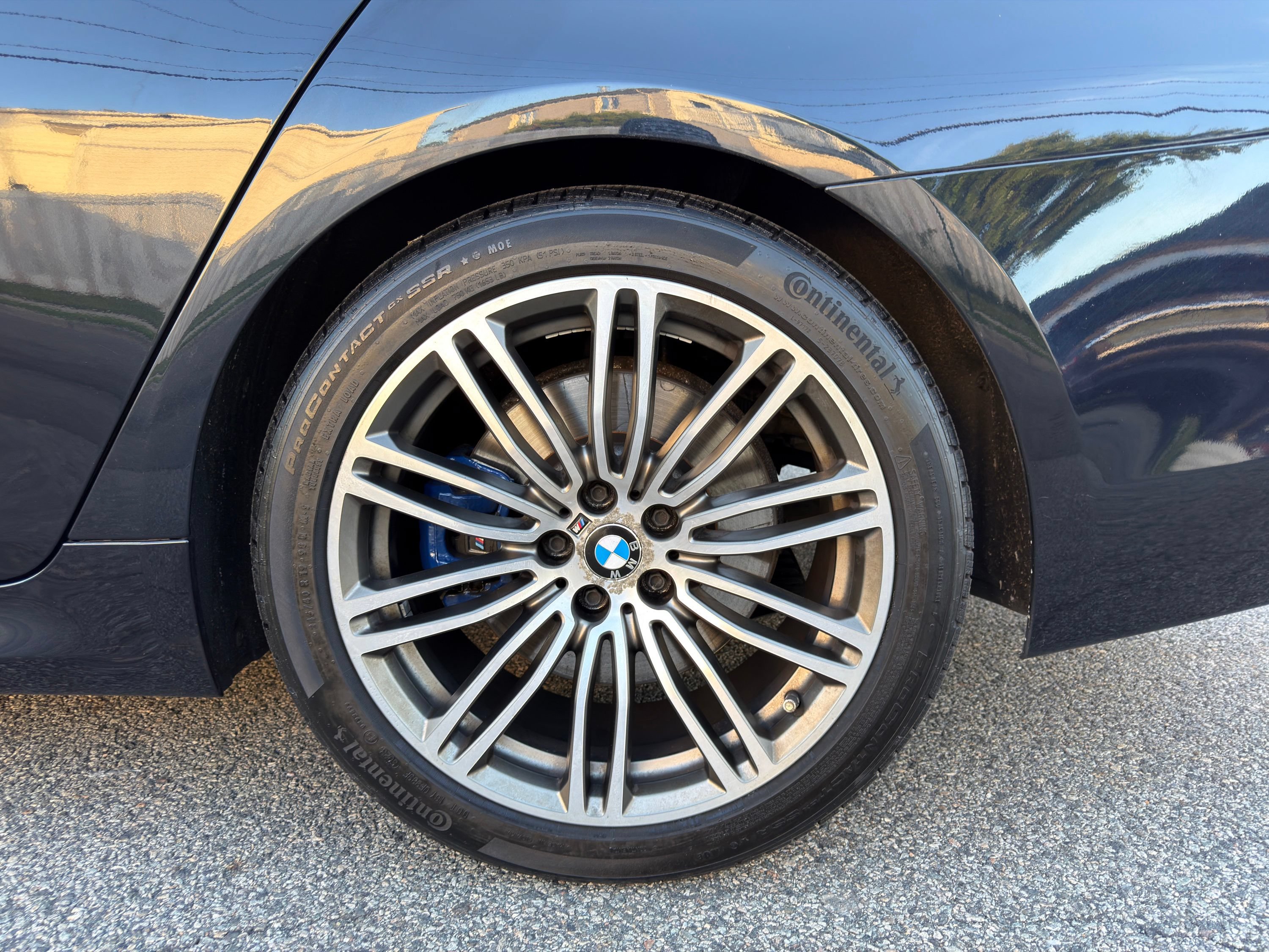 Used 2019 BMW M550i xDrive AWD/4WD image 38