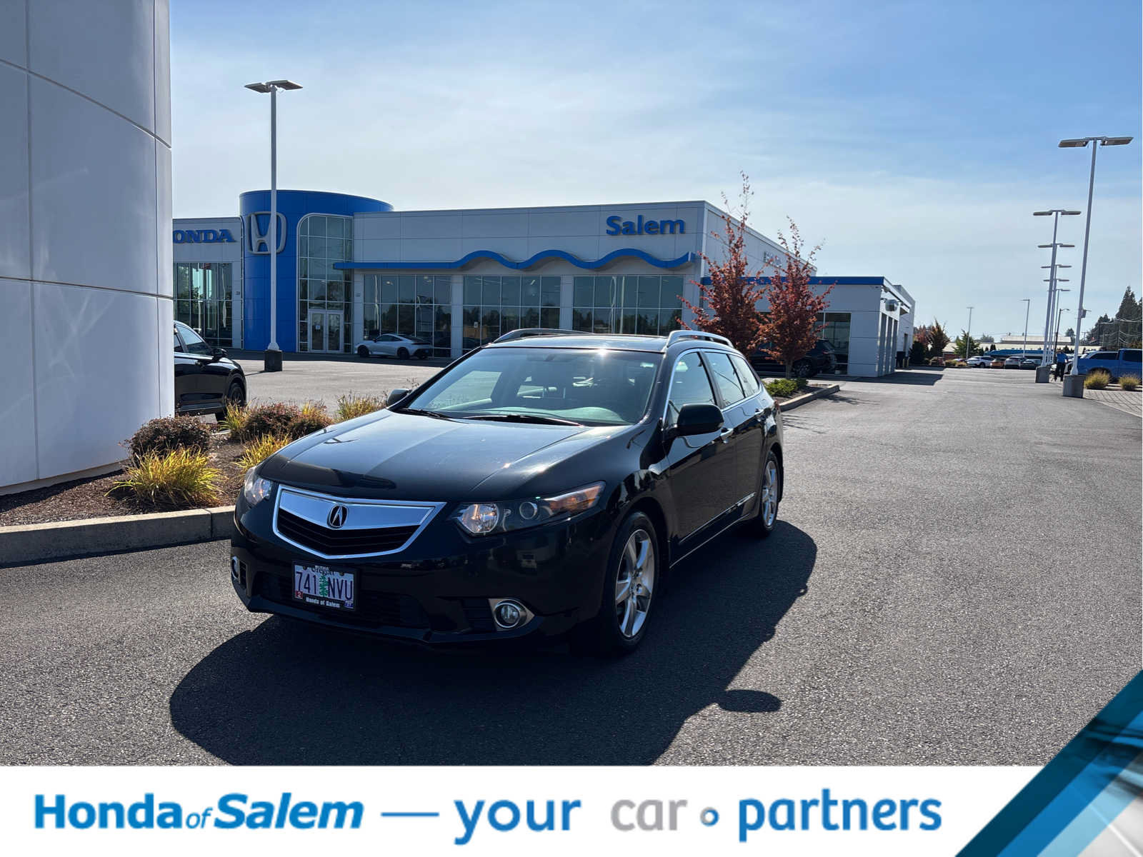 Used 2014 Acura TSX w/ Technology Package FWD image 1
