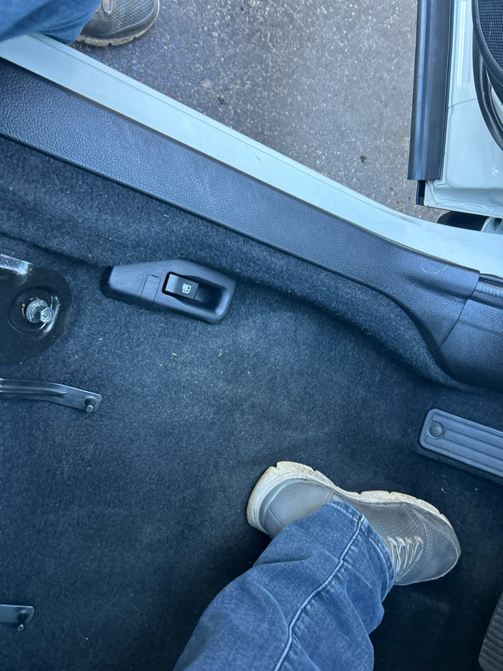 Used 2017 Subaru Forester 2.5i Premium w/ All-Weather Package image 19