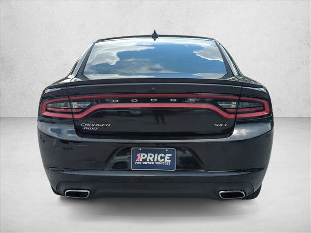 Used 2016 Dodge Charger SXT w/ Navigation & Travel Group AWD/4WD image 6