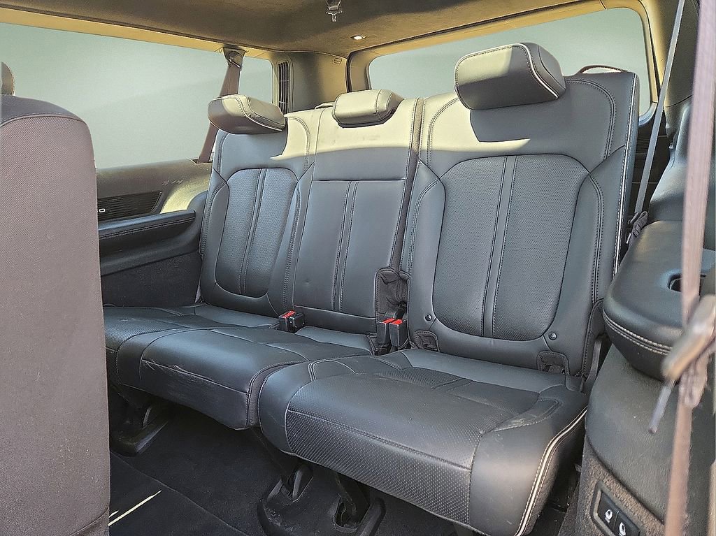 Used 2024 Jeep Grand Wagoneer L Series II w/ Quick Order Packagew 28T image 16