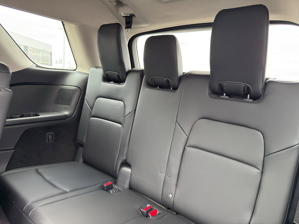 New 2026 Nissan Pathfinder SL image 36