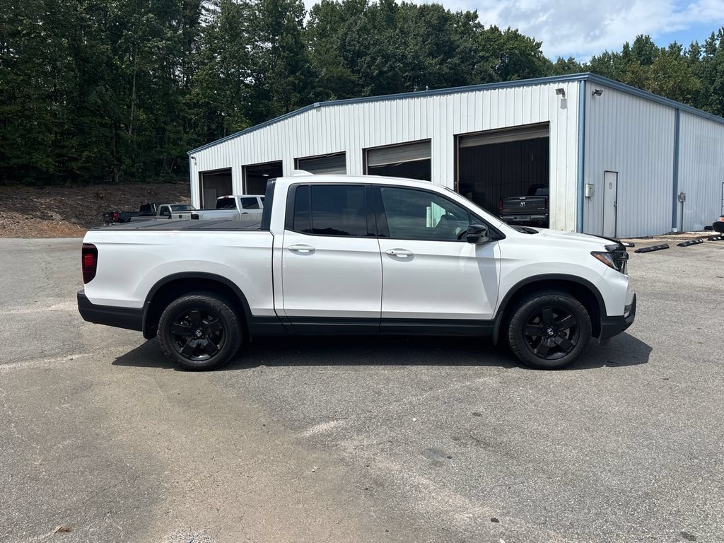 Used 2024 Honda Ridgeline Black Edition image 4