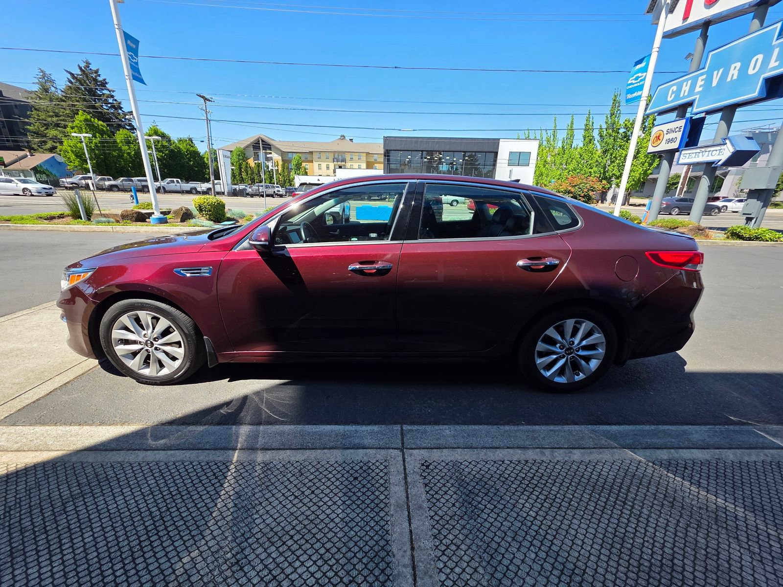 Used 2018 Kia Optima EX w/ Premium Package FWD image 8