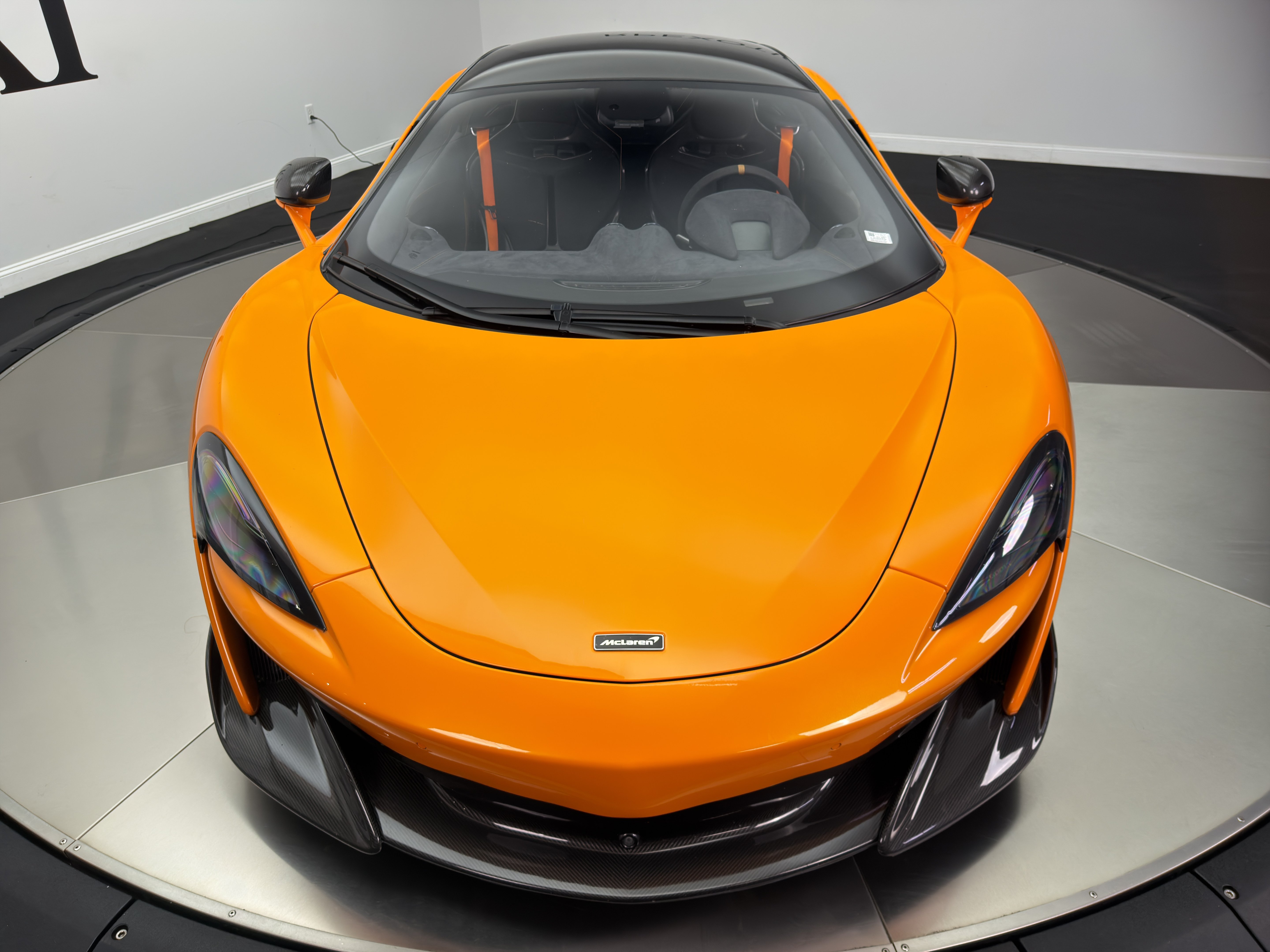 Used 2019 McLaren 600LT RWD image 9