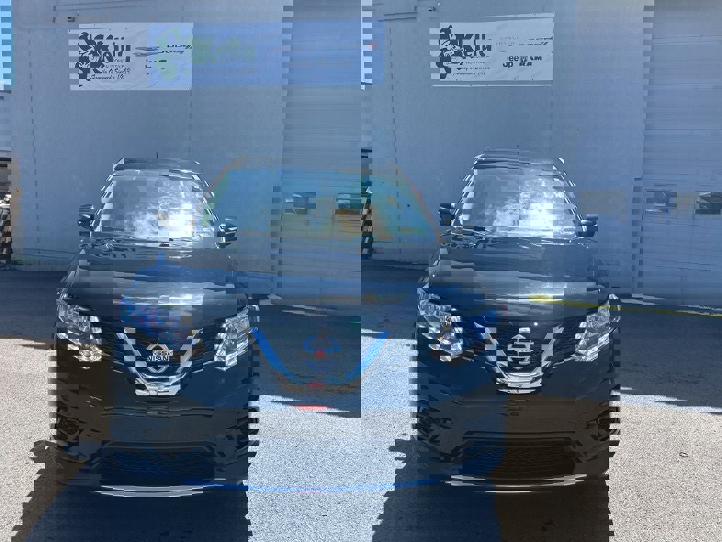 Used 2015 Nissan Rogue S image 8