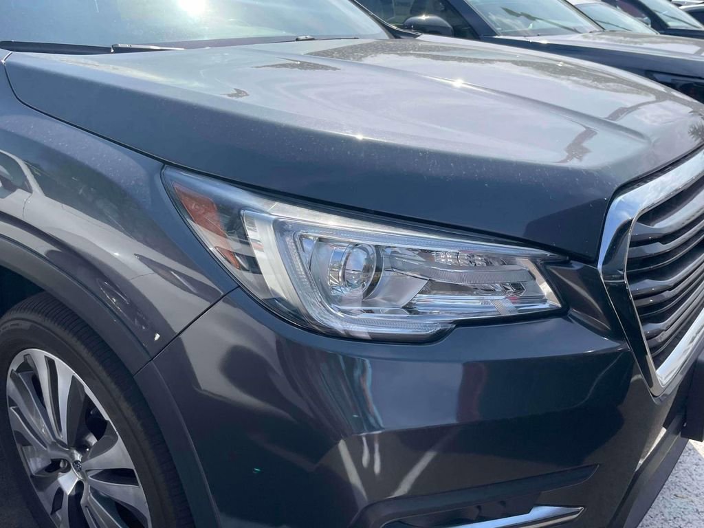 Used 2022 Subaru Ascent Limited w/ Technology Package image 4