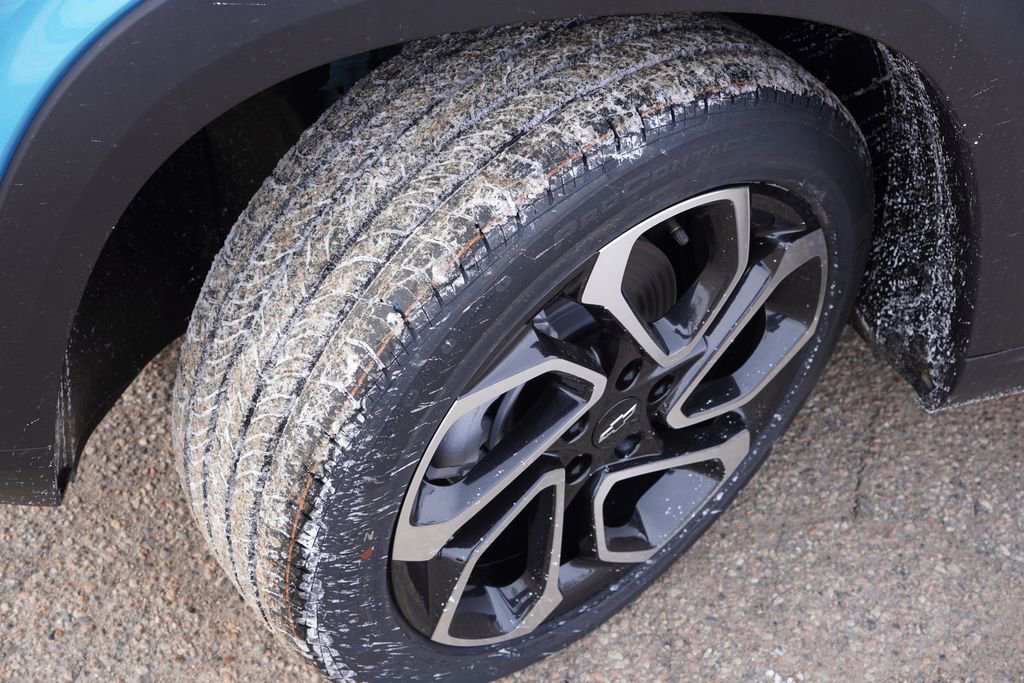 New 2026 Chevrolet Trax RS w/ Sunroof Package FWD image 9