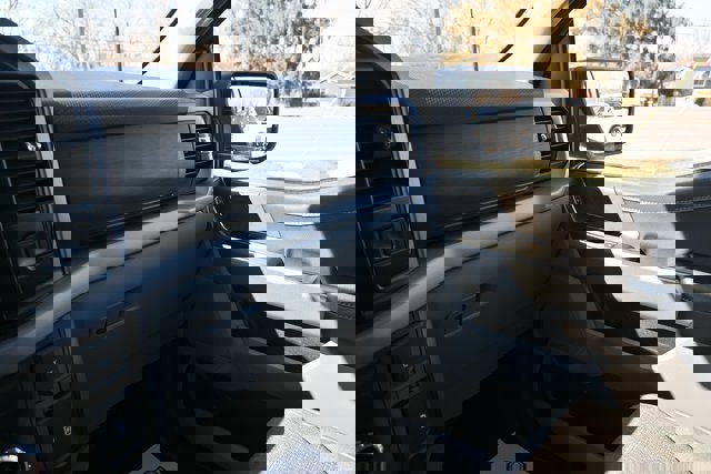 Used 2024 Ford F150 XLT image 28