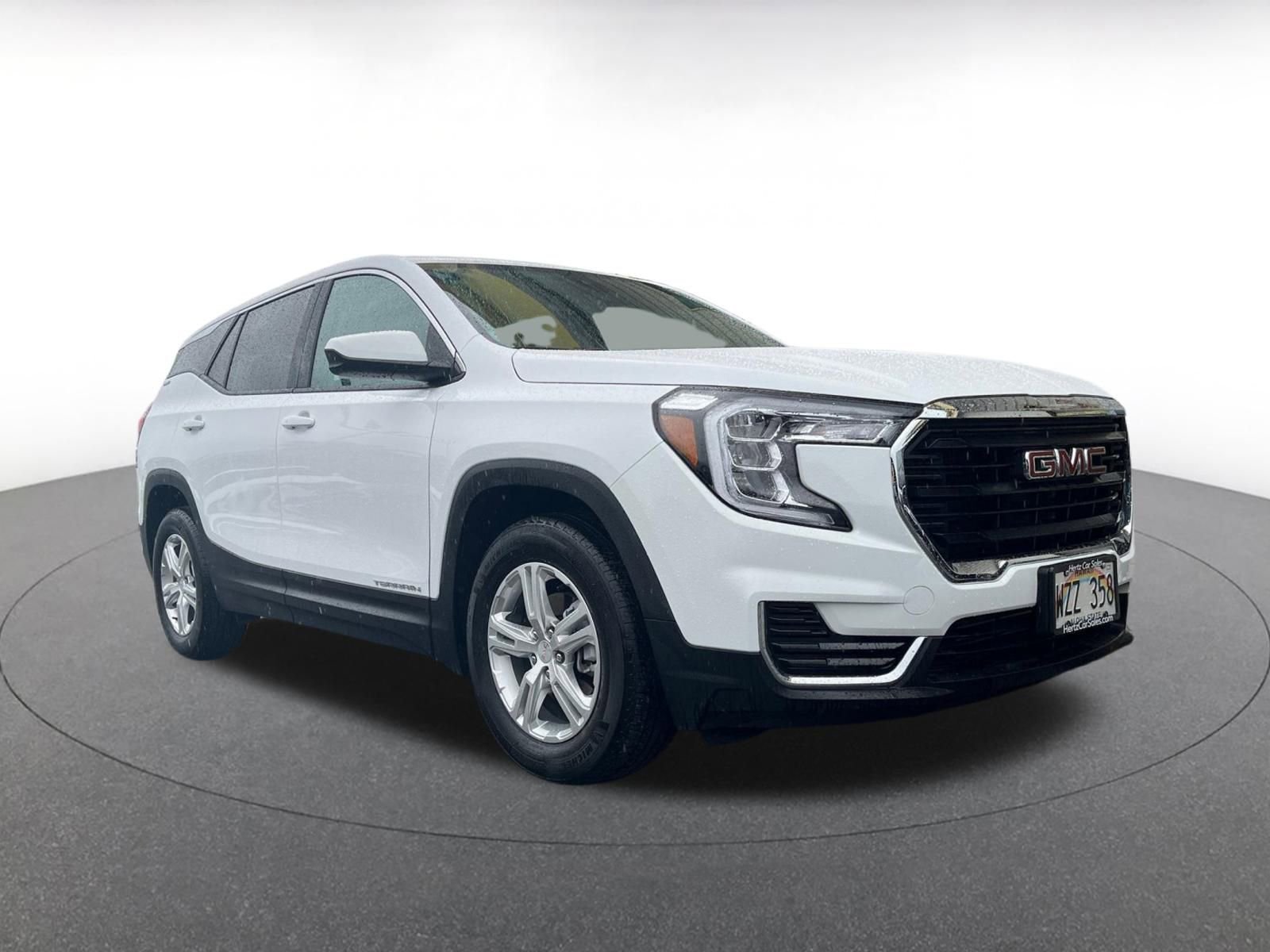 Used 2024 GMC Terrain SLE