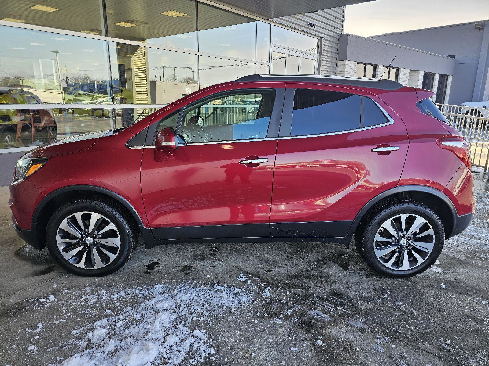 Used 2017 Buick Encore Preferred image 2