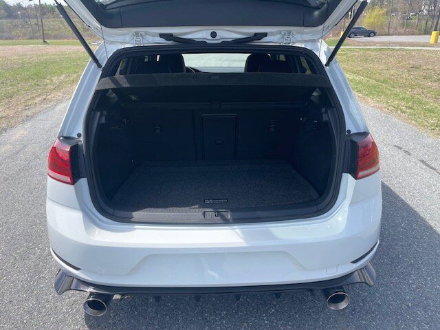 Used 2019 Volkswagen GTI SE w/ SE Experience Package FWD image 8