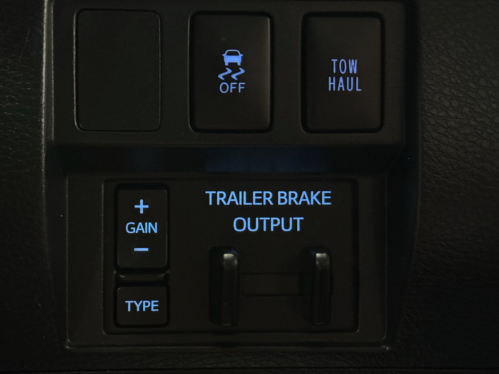 Used 2017 Toyota Tundra SR5 w/ SR5 Upgrade Package image 26