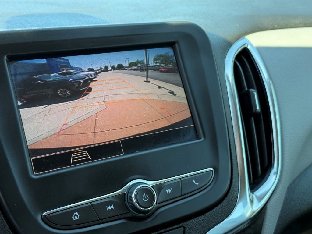 Used 2024 Chevrolet Equinox LS AWD/4WD image 25