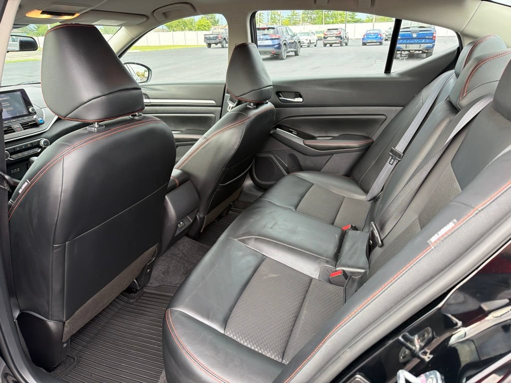 Used 2024 Nissan Altima 2.5 SR AWD/4WD image 9