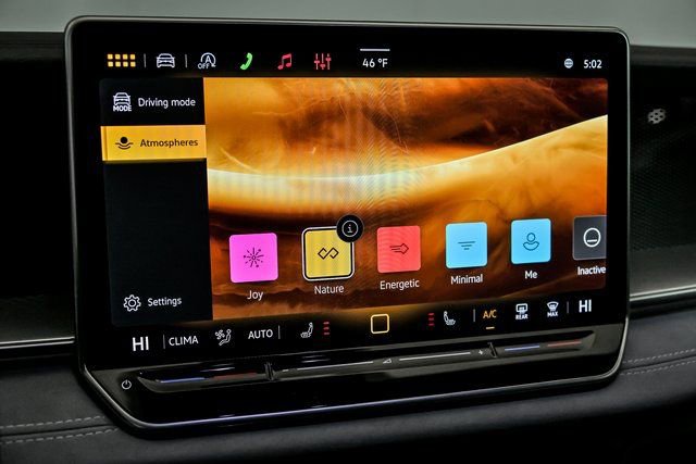 New 2026 Volkswagen Tiguan SE R-Line image 16