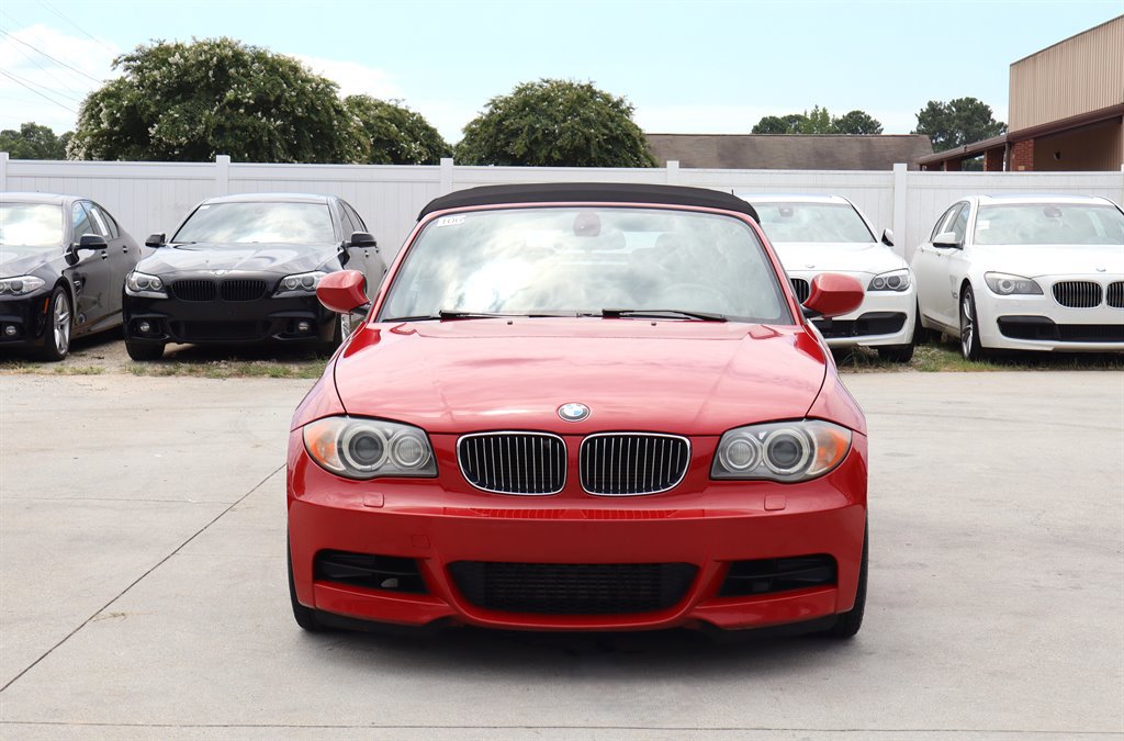 Used 2011 BMW 135i Convertible RWD image 3