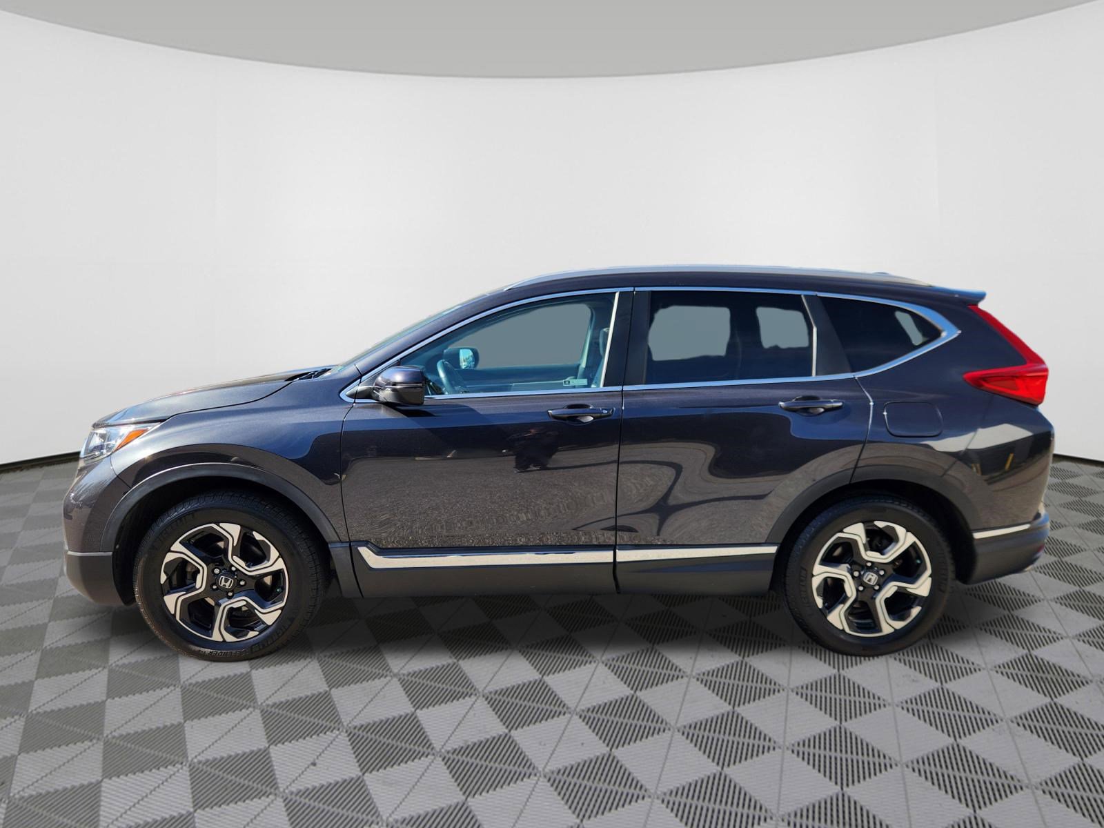 Used 2019 Honda CR-V Touring image 5