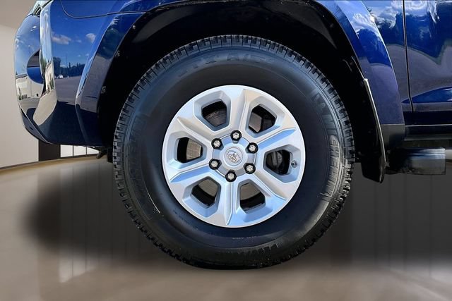 Used 2017 Toyota 4Runner SR5 Premium AWD/4WD image 29