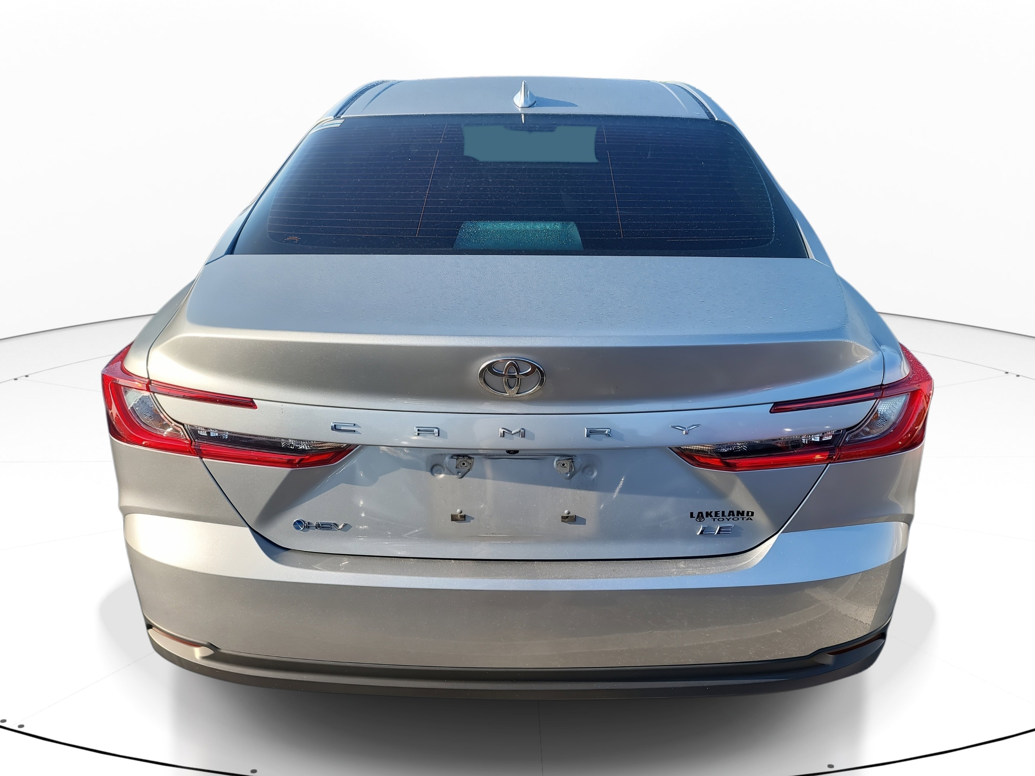 Used 2025 Toyota Camry LE image 6