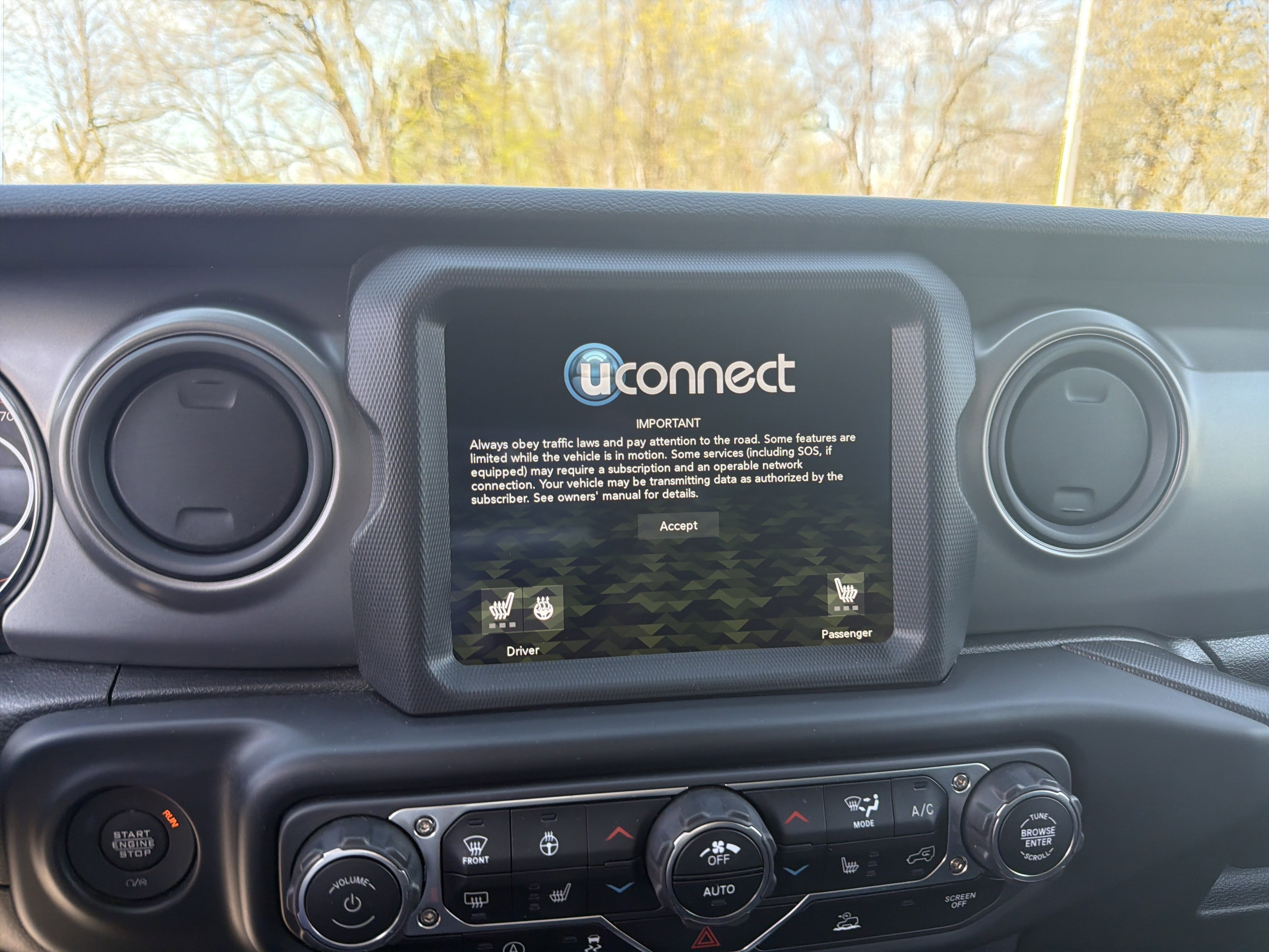 Certified 2022 Jeep Wrangler Sport AWD/4WD image 17