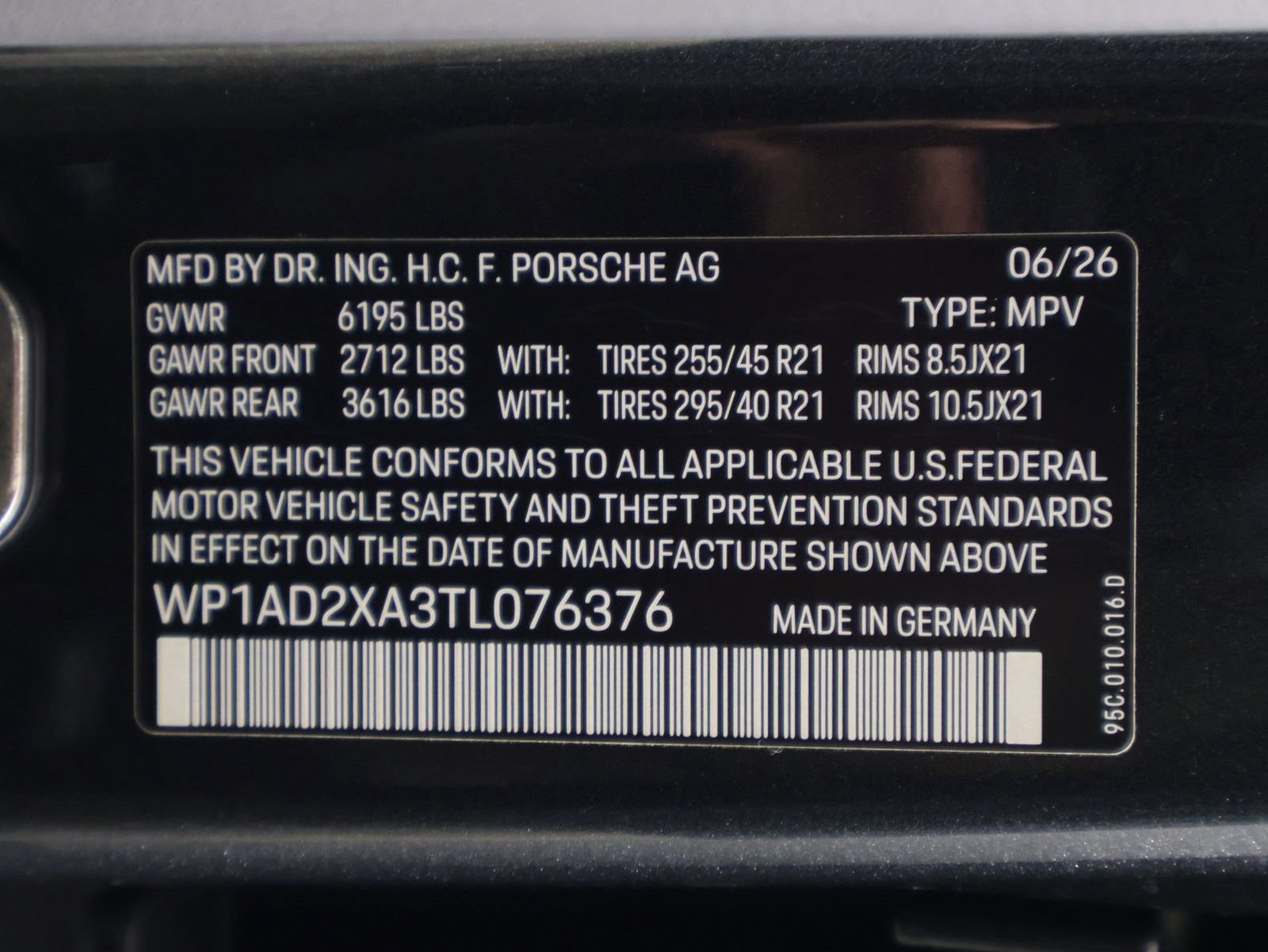 New 2026 Porsche Macan Electric RWD image 24