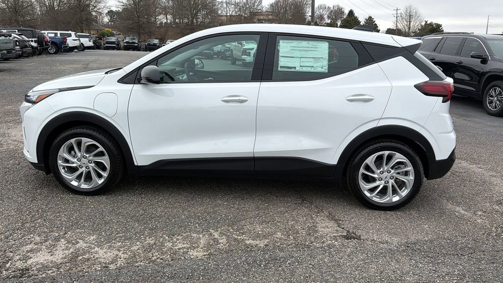 New 2027 Chevrolet Bolt LT w/ Comfort Package image 8