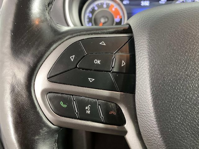 Used 2020 Jeep Cherokee Limited image 16