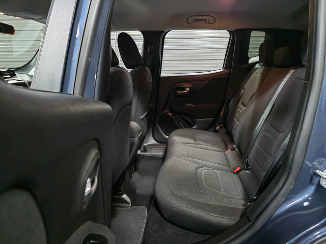 Used 2021 Jeep Renegade Latitude AWD/4WD image 15