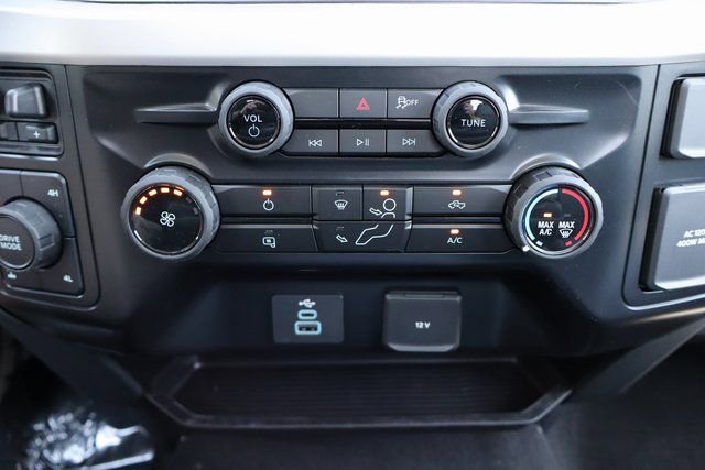 New 2025 Ford F350 XLT image 8
