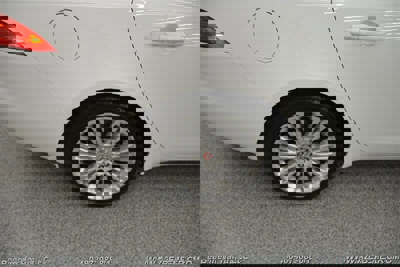 Used 2020 Jaguar XF Premium image 45