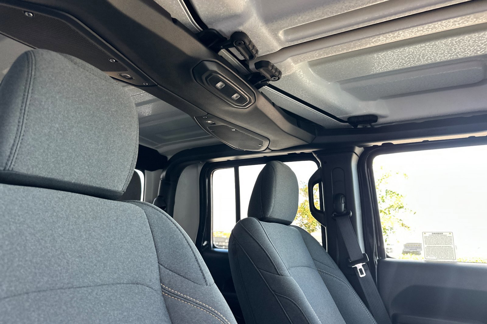 New 2025 Jeep Gladiator Willys image 16