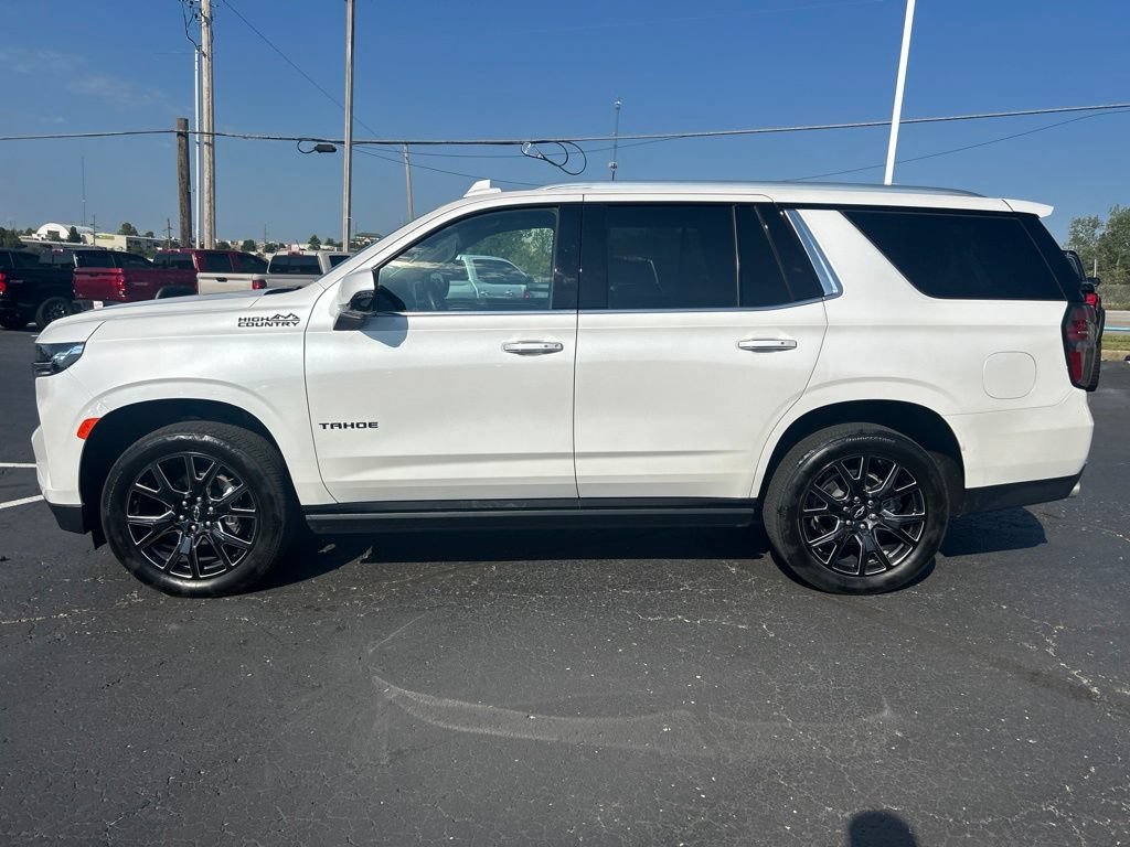 Used 2024 Chevrolet Tahoe High Country AWD/4WD image 8